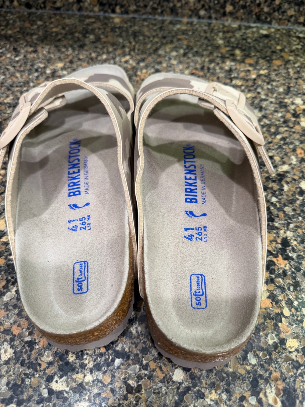 Birkenstock ladies 41 Arizona Two-Strap Sandals in Beige Camo - Picture 7 of 10
